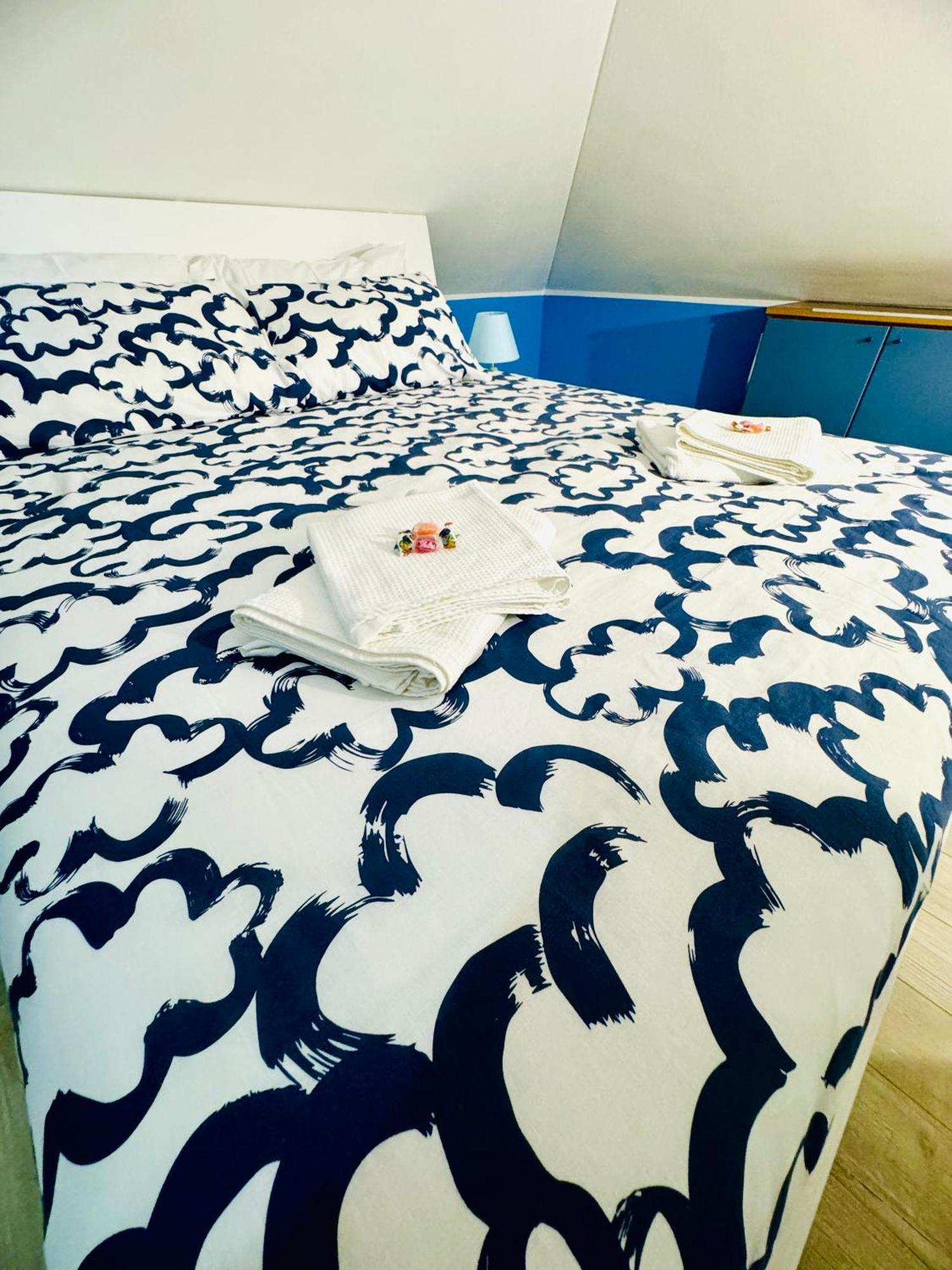 Sky Loft Apartment อัลบา ภายนอก รูปภาพ